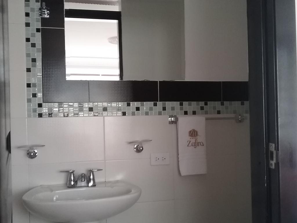 Hotel Zafiro Boutique Bogotá Esterno foto