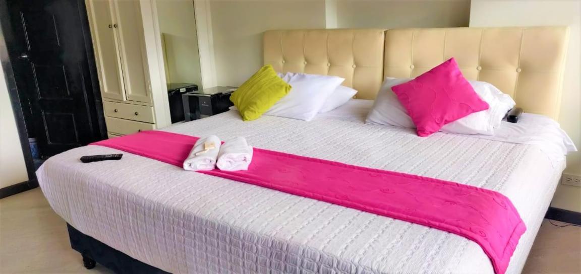 Hotel Zafiro Boutique Bogotá Esterno foto